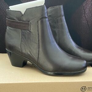 Clarks Collection Dark Brown Leather Ankle Boots NWT